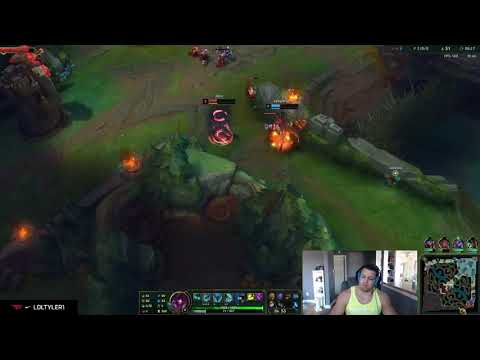 Tyler1 watching cringe Lucian vs Zed 1v1