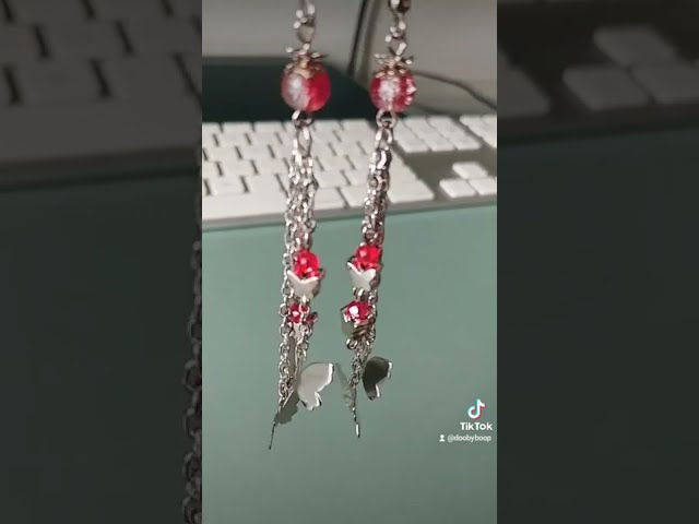 Vídeo relacionado con JinYu Collar de cosplay con aretes y anillo de dedo Hua Cheng Xie Lian para parejas