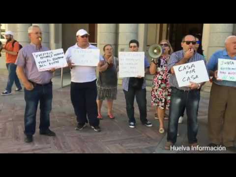 Huelva - Nueva protesta de los vecinos de Santa Lucía para reclamar sus casas