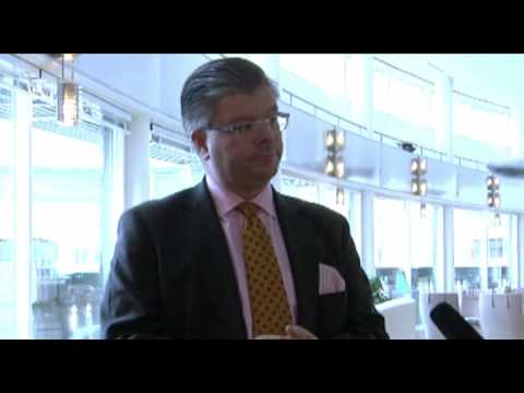 download lagu mp3 mp4 Hans Wallmark Moderaterna, download lagu Hans Wallmark Moderaterna gratis, unduh video klip Hans Wallmark Moderaterna