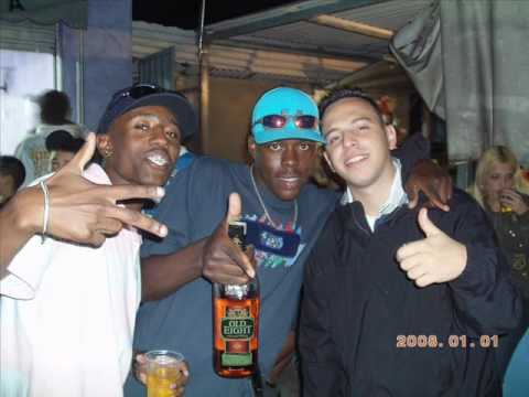 MC GEGE E JONNY  NOIS SO PORTA O KIT  DJ BRUNINHO F Z R