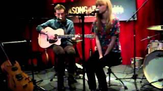 Jack Steadman and Lucy Rose singing &quot;Fracture&quot;