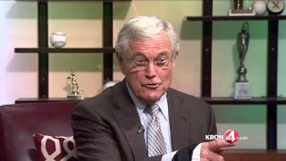 Former NFL Head Coach Dick Vermeil Tells Wine Stories on Sports Night Live