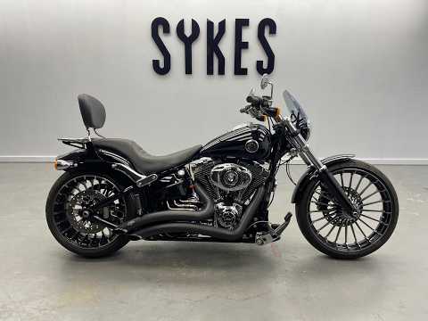 2014 Harley-Davidson FXSB Softail Breakout in Vivid Black