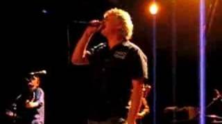 Robert Pollard - Fairly Blacking Out (live)