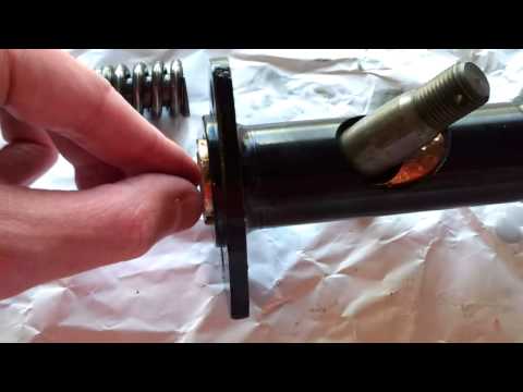 1965 Ford Mustang - assembling the power steering valve