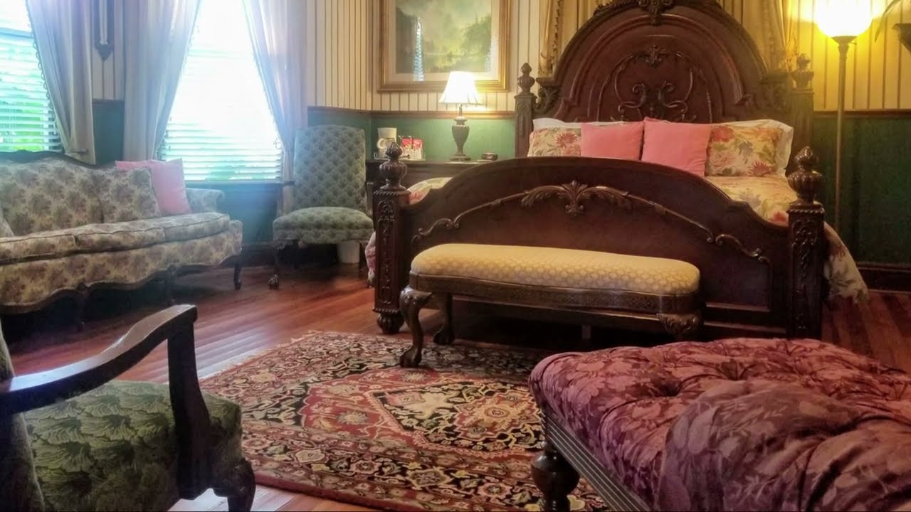 Queen Anne Bed and Breakfast: A Royal Escape in Natchitoches, Louisiana