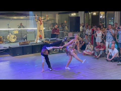 Boogie Woogie Improv on a Slippery Floor!