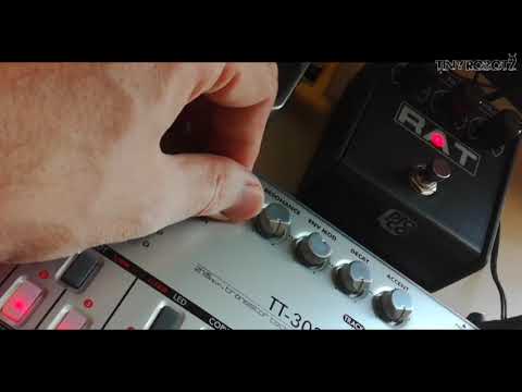 Heat Wave 303 - TT 303 / Roland TB 03 / TR 09 / Korg Volca FM #303day