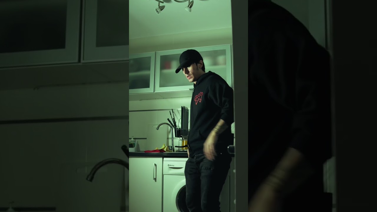 Si la aracnofobia fuera una película de terror. #horrorstories #cinematography #aracnofobia #fobia