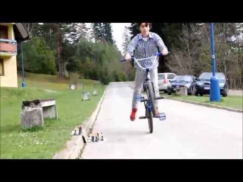 Janes Nemergut - bike chess challenge