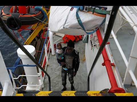 49 Flüchtlinge im Mittelmeer mischen Europa auf