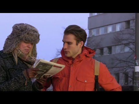 Linnea bjuder på sagostund ur tidningen - Snurra flaskan (TV4 Play)