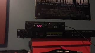 Video thumbnail for Yamaha EMP100 Effects Processor Guitar Demo by Alexey7