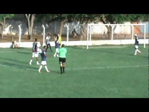 Coxim x Ponta Porã - sul-mato-grossense série b 2012 - Massagista zagueiro entra em campo