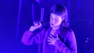 BØRNS - Blue Madonna (The Fox Theater, Oakland 1.17.18)