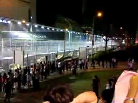 F1 Singapore - Actual race. Magnificant view of 1000 horses in a snapshot