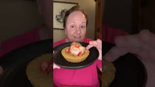 Crumbl Cookie Review | Week of August 11th | Carlota de Limon Icebox Cake | PB Pretzel Brownie