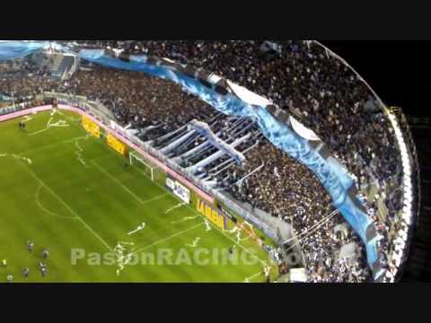 "La bandera más grande del mundo :: Recibimiento Racing Club" Barra: La Guardia Imperial • Club: Racing Club