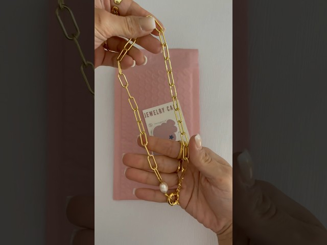 Vídeo relacionado con APOMOONS Caja de Boda 2 Anillos,Estuche Hexagonal de Terciopelo para Anillo Caja para Joyas con 2 Ranura Blanca Cajas Anillo con Tapa Extraíble para Anillos de Compromiso,Ceremonia,Boda,San Valentín