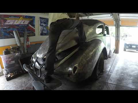 Shedding her skin...  1938 Lincoln Zephyr Restoration Part 2
