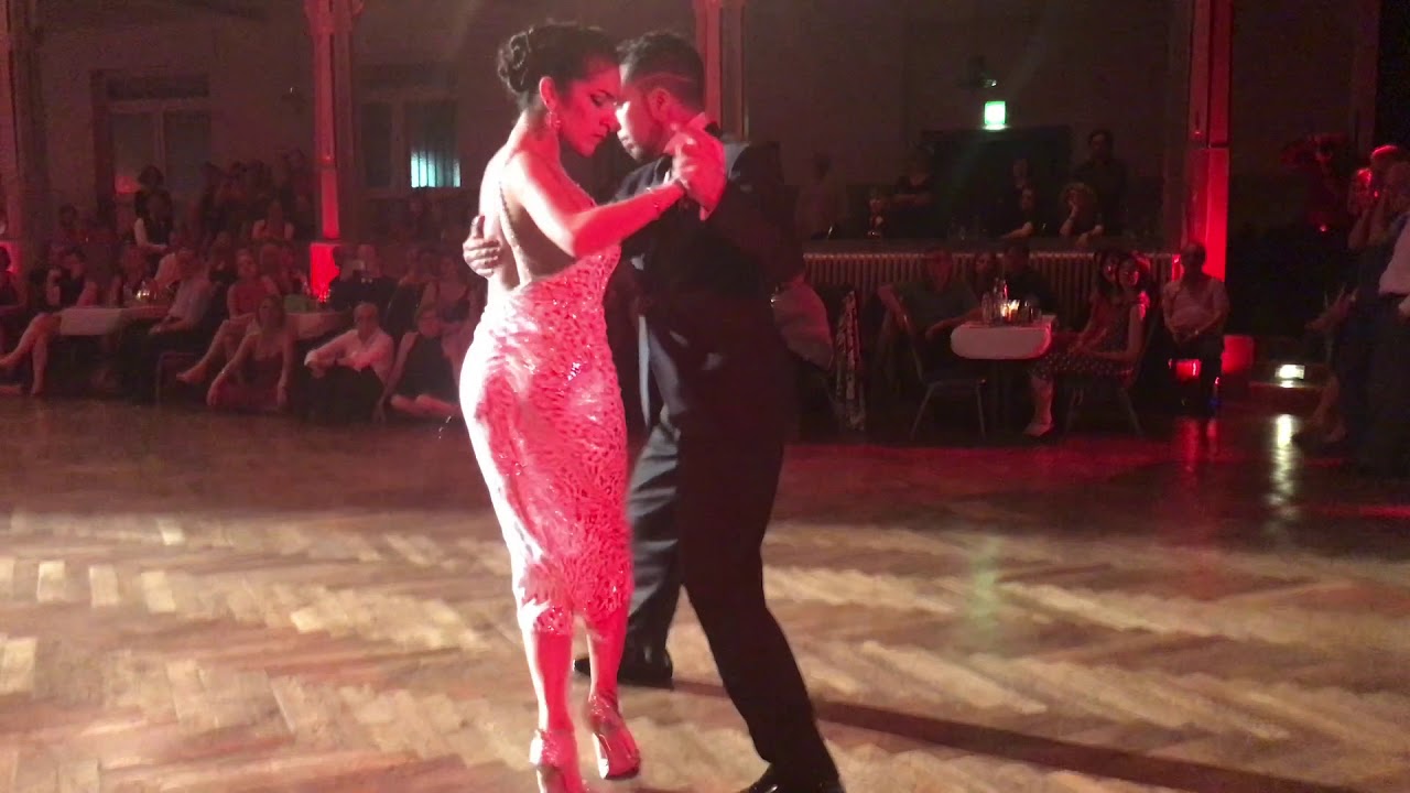 Video thumbnail for 2018 Karlsruhe Tangofestival - Clarisa Aragon & Jonathan Saavedra  (1/5)