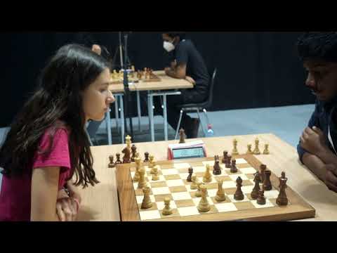 Yeshchenko Uliana - IM Vignesh N R | Blitz chess