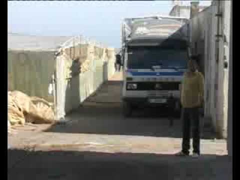 DIEZ FAMILIAS DE LA MOJONERA DENUNCIAN LA PASIVIDAD DE SU ALCALDE, JOSÉ CARA...