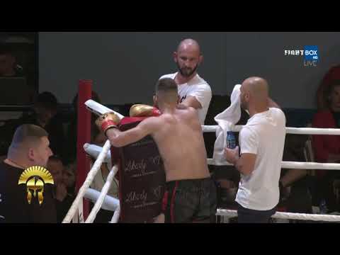 Campionul de la "usoara" Marian Lapusneanu s-a intors la Colosseum Tournament 40 vs Catalin Makove!