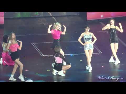 Fancam 190817 TWICE - "What is love?"