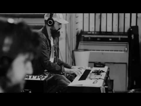 RIKARD SJÖBLOM'S GUNGFLY - On Her Journey To The Sun (Trailer)