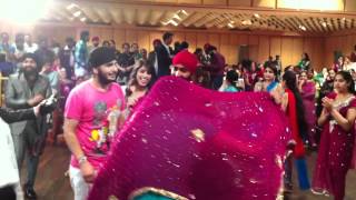 YO YO DC SINGH DANCING ON LAL DUPAteWali teRa NAmm TO BAta