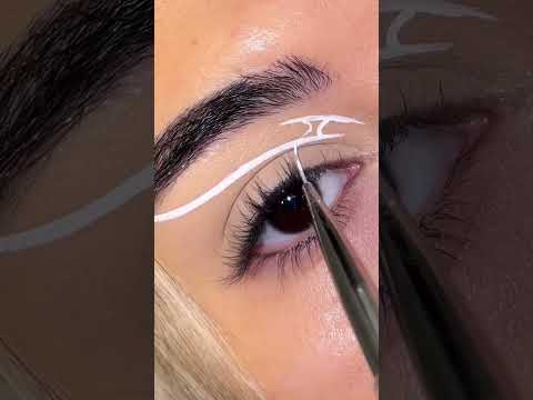 recreating this graphic liner look
