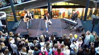 a1 - In Love And I Hate It