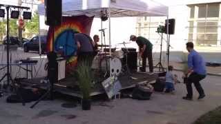 Howling Fantods - LIVE [mini-clip] @ Spring Garden St. Greenway B.P., Phila., PA 9/20/14