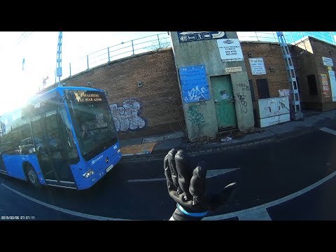 Tánc a busszal - Dancing with the bus