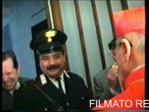 Genova 1992 -il Cardinale Canestri a San Giacomo di Molassana : un esempio di umiltà.