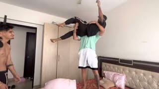 Funny Prank on Nishan Khehra | MahaBir te Jaggu vi vich hi chak teh | Dhillon ne Bnai Chaa video