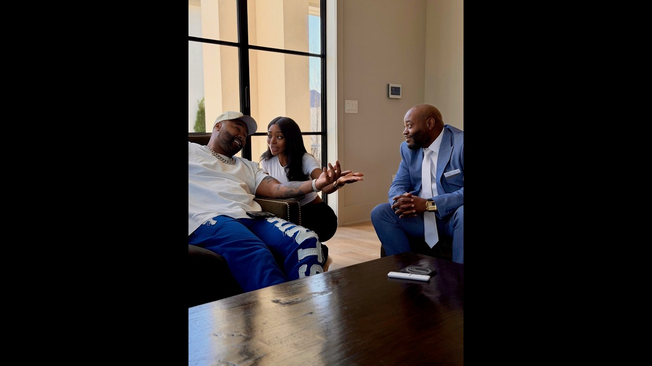 When Domini takes over Lesa’s play to run Mike’s bag up!