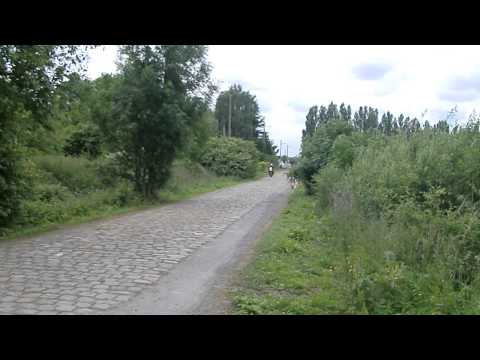 Beuvry la forêt 2013_1 er passage sur les pavés