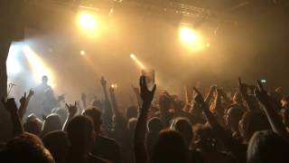 Donots - What Ever Happend To The 80&#39;s / Hero / Big Mouth ... (Medley) (Live) (17.11.15, Leipzig)