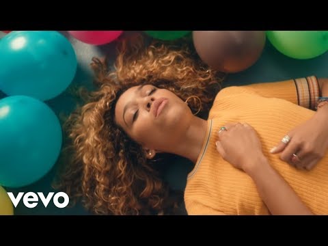 Izzy Bizu - Give Me Love (Official Video)