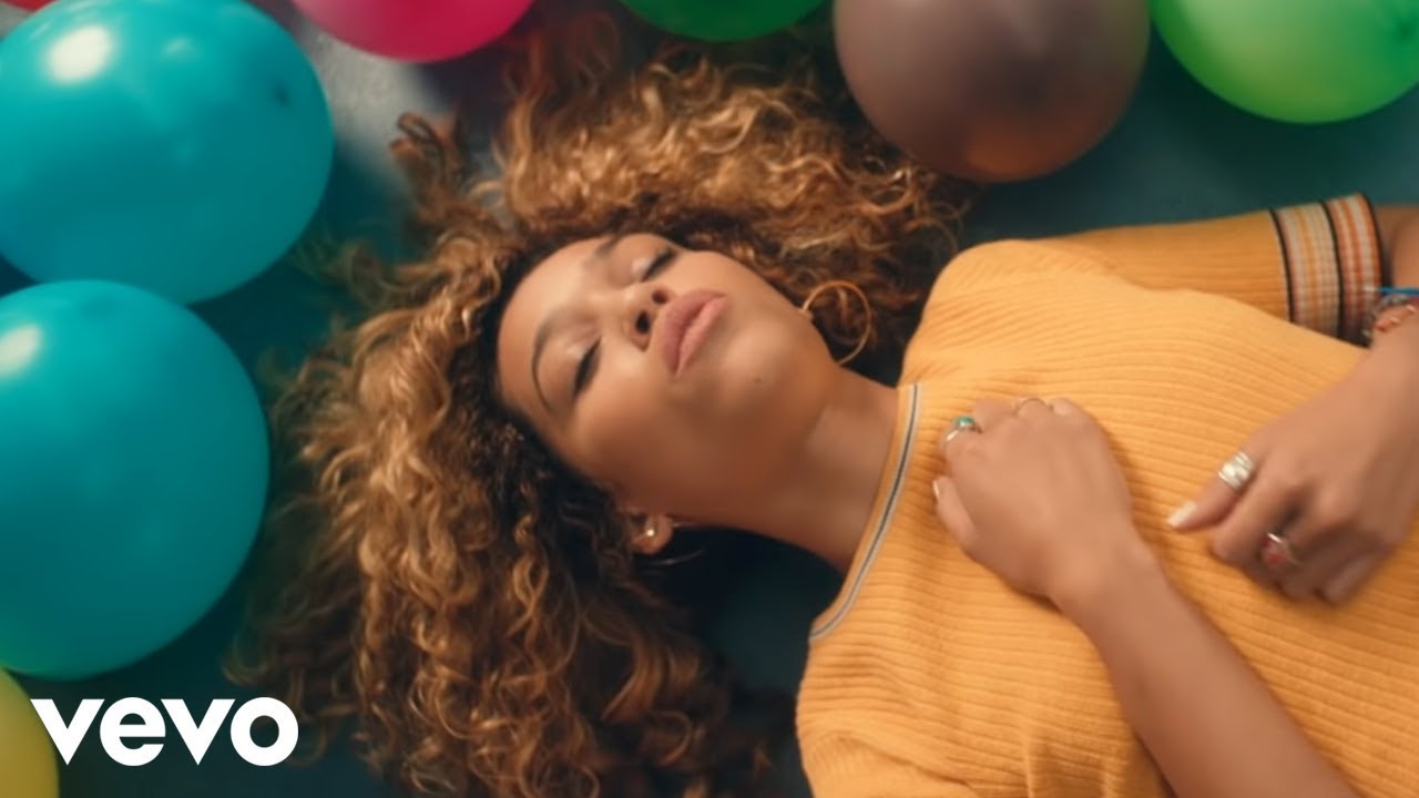 Izzy Bizu — Give Me Love