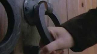 Extrait VF : Piper retrouve Brittany m�tamorphos�e.