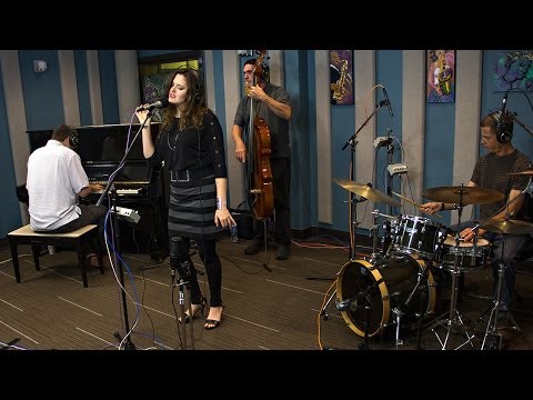 Halie Loren 'Happy Together' | Live Studio Session