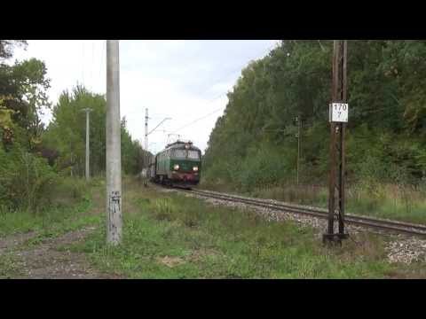 ET22 - empty and loaded freight trains