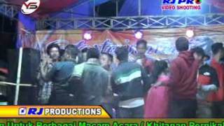 Download lagu Yolanda Show - Kelambu Biru vocal by Yolanda mp3