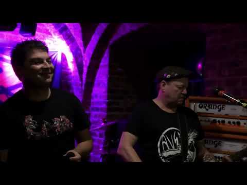 TAFKAT - Armer Idiot | Bunker im Exil