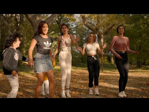 Castkovske cajenky pre Simonku k 18. narodeninam ( Gipsy MT band )