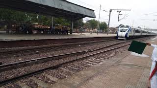 preview picture of video 'Vande bharat express at 160kmph'